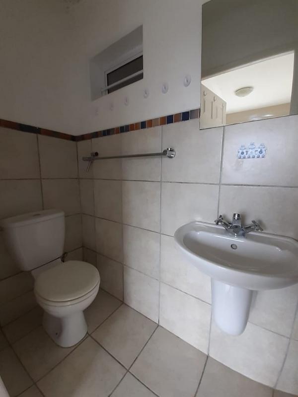 2 Bedroom Property for Sale in Grahamstown Central Eastern Cape